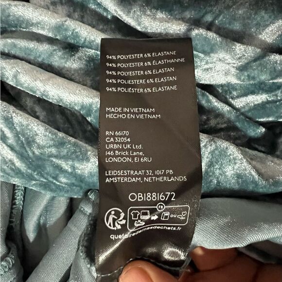 NWOT! Urban Outfitters Silance + Noise Crushed Light Blue Velvet Mini Skirt Sz S - Picture 6 of 8